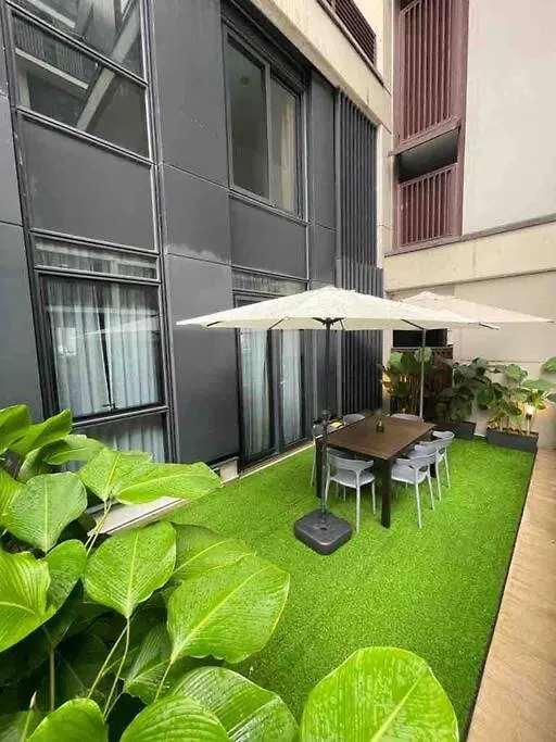 New Arcoris Mont Kiara Huge Balcony For 8 Pax 2 Bedroom -Garden- Kuala Lumpur Malaysia