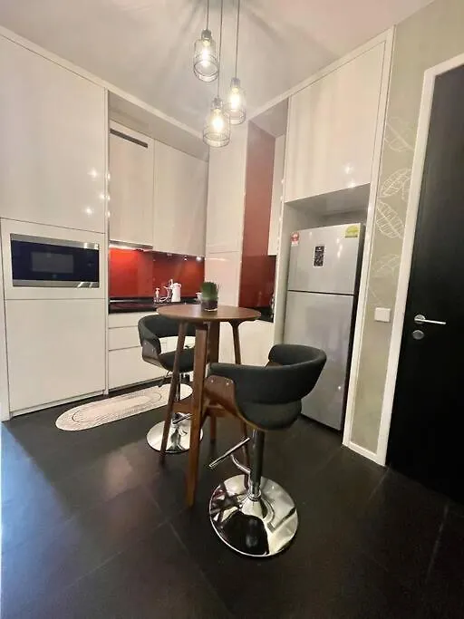 Apartment New Arcoris Mont Kiara Huge Balcony For 8 Pax 2 Bedroom -Garden- Kuala Lumpur Malaysia