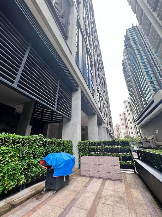 Apartment New Arcoris Mont Kiara Huge Balcony For 8 Pax 2 Bedroom -Garden- Kuala Lumpur Malaysia