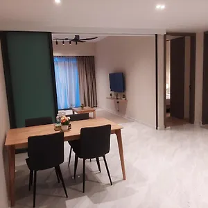 Apartment Crystal Suites At Eaton Klcc, Kuala Lumpur