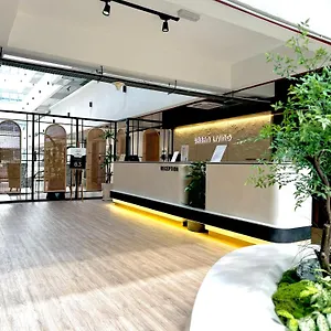 3* Hotel Urban Living